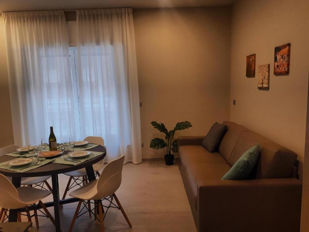 Smart Apartment Mercanzia - Twa Болонья Экстерьер фото